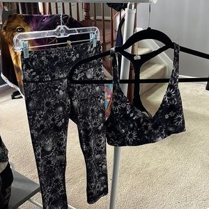 lululemon Sunflower Pants Bra